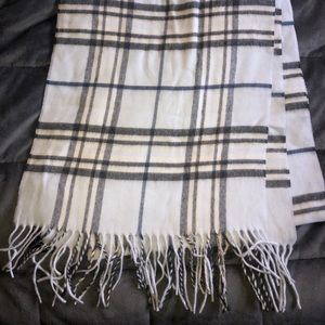 Lord & Taylor Burberry pattern scarf!